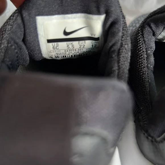 Toddler Nike Prestos EUC - Picture 6 of 7